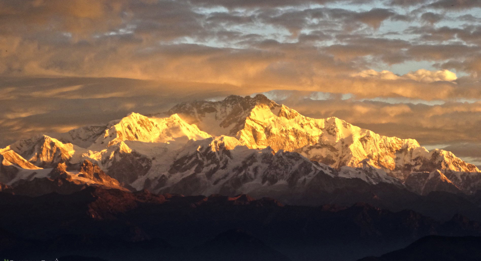 SINGALILA SANDAKPHU TREK